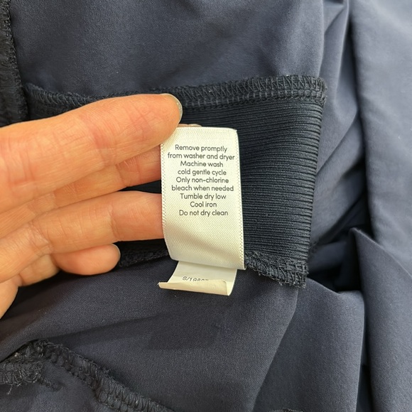 Athleta Brooklyn Ankle Navy Blue Pants Size 10 - Picture 12 of 12